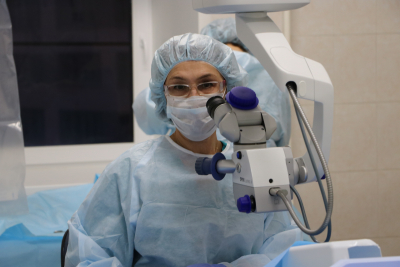 «Сухой глаз – заболевание XXI века»: как работа в офисе бьет по вашему зрению? Интервью 